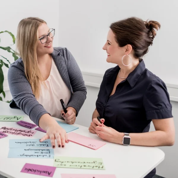 Bei Carpe Verba bieten wir im Bereich Coaching und Sparring das Coaching Pyramidale Kommunikation meistern an.