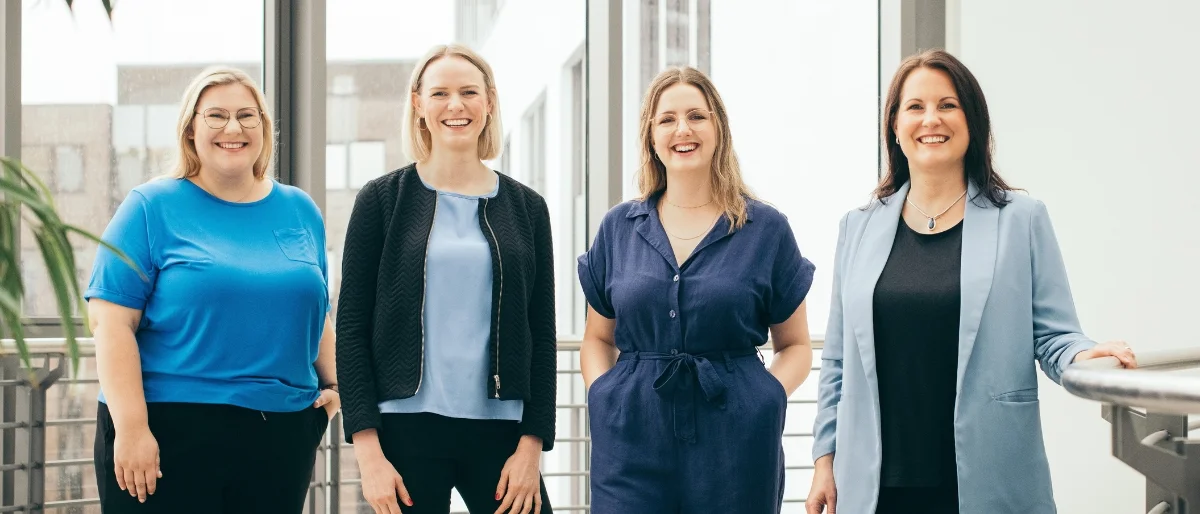 Geschäftsführerin Hanne Philipp gestaltet mit Annabelle Hohenester, Bettina Golba und Jana Schmid von Carpe verba! in Regensburg Personalentwicklung und Organisationsentwicklung
